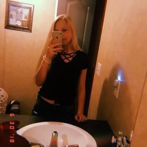 Meet your Posher, Marissa